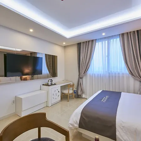 Gwangju Madrid Hotel Gwangju Metropolitan City Exterior photo
