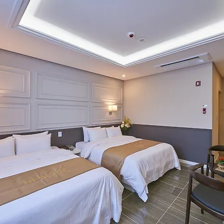Gwangju Madrid Hotel Gwangju Metropolitan City Exterior photo