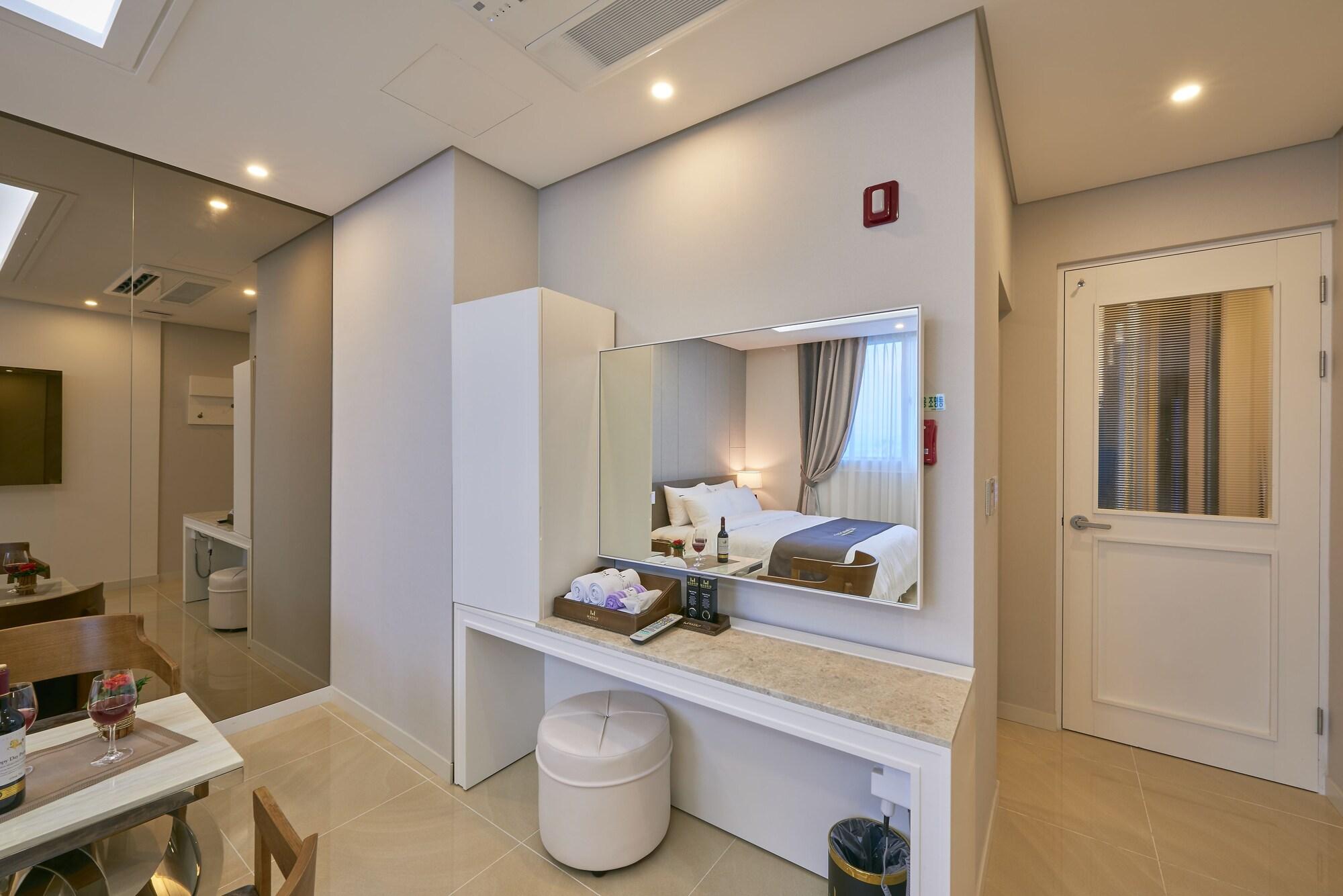 Hotel Gwangju Madrid 3*