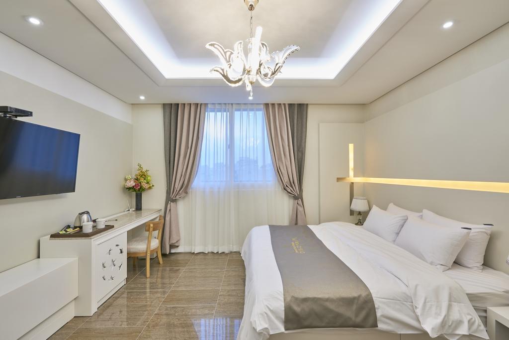 Hotel Gwangju Madrid